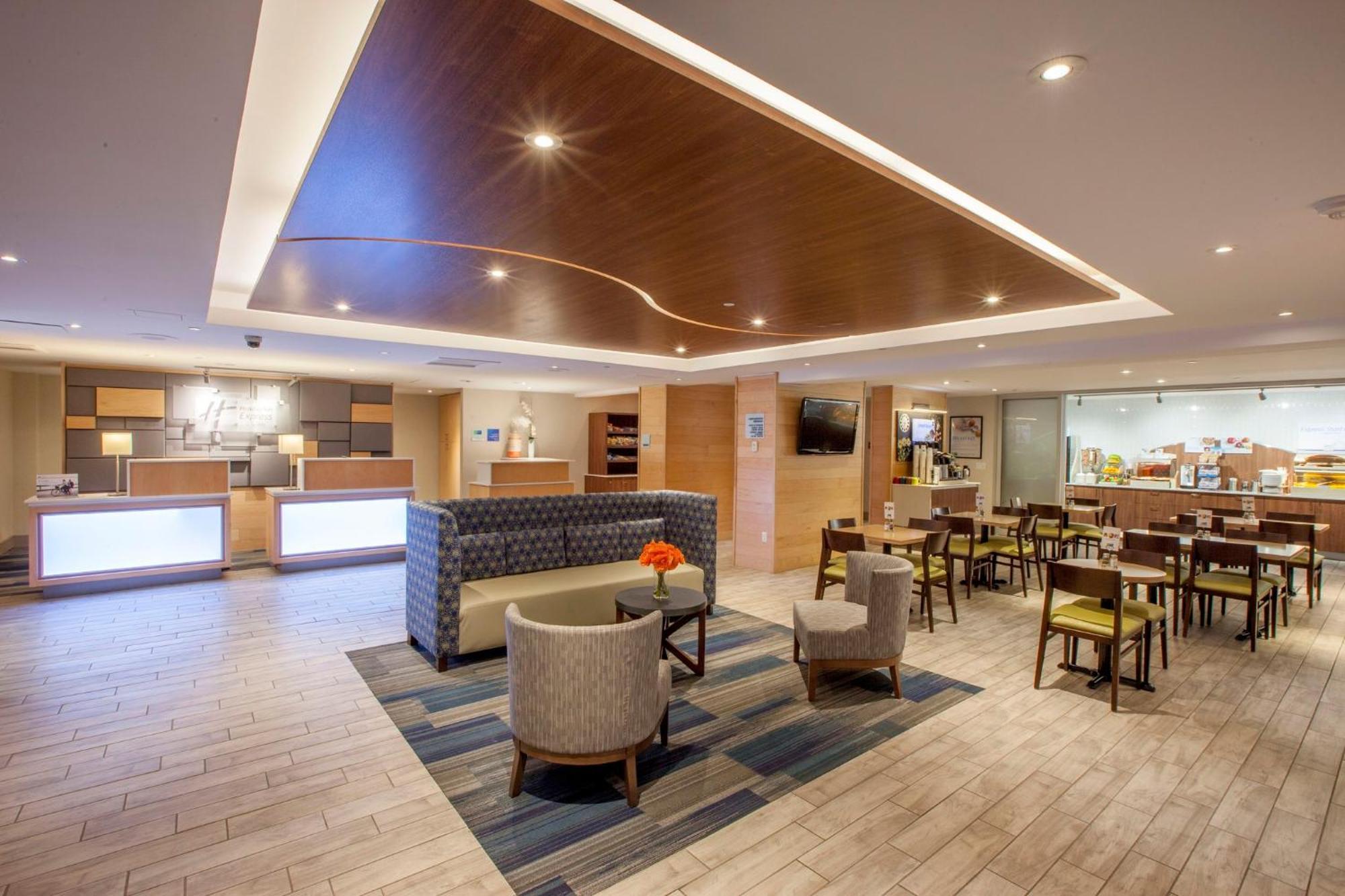 Holiday Inn Express Hotel & Suites Saint John Harbour Side By Ihg Extérieur photo