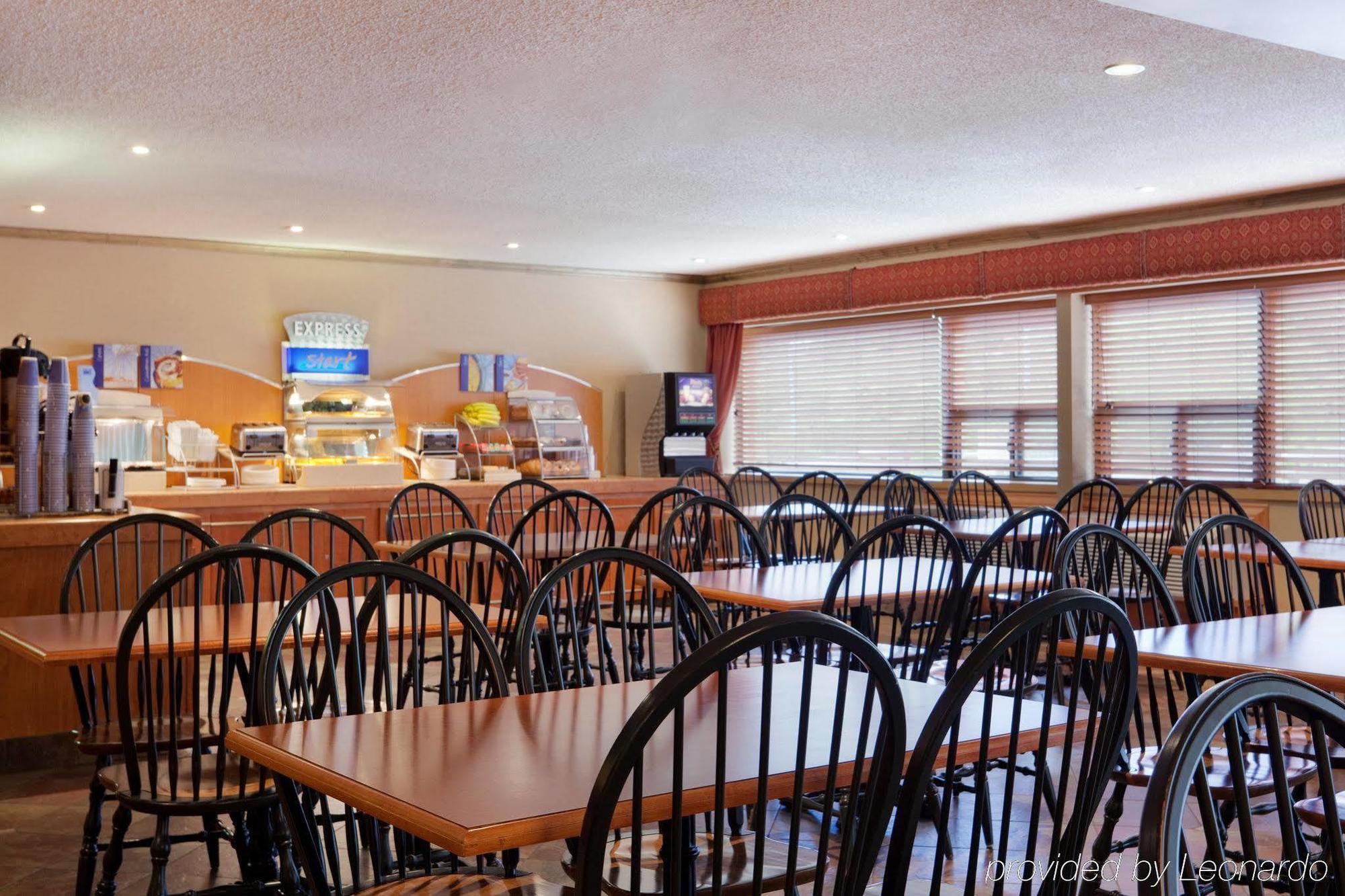 Holiday Inn Express Hotel & Suites Saint John Harbour Side By Ihg Extérieur photo