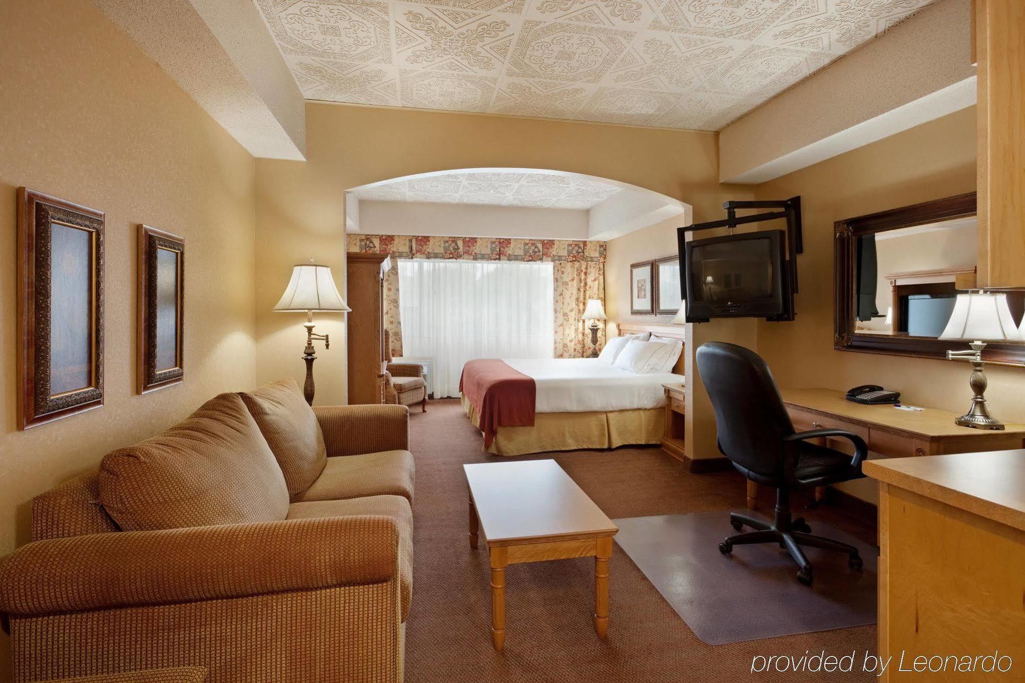 Holiday Inn Express Hotel & Suites Saint John Harbour Side By Ihg Extérieur photo